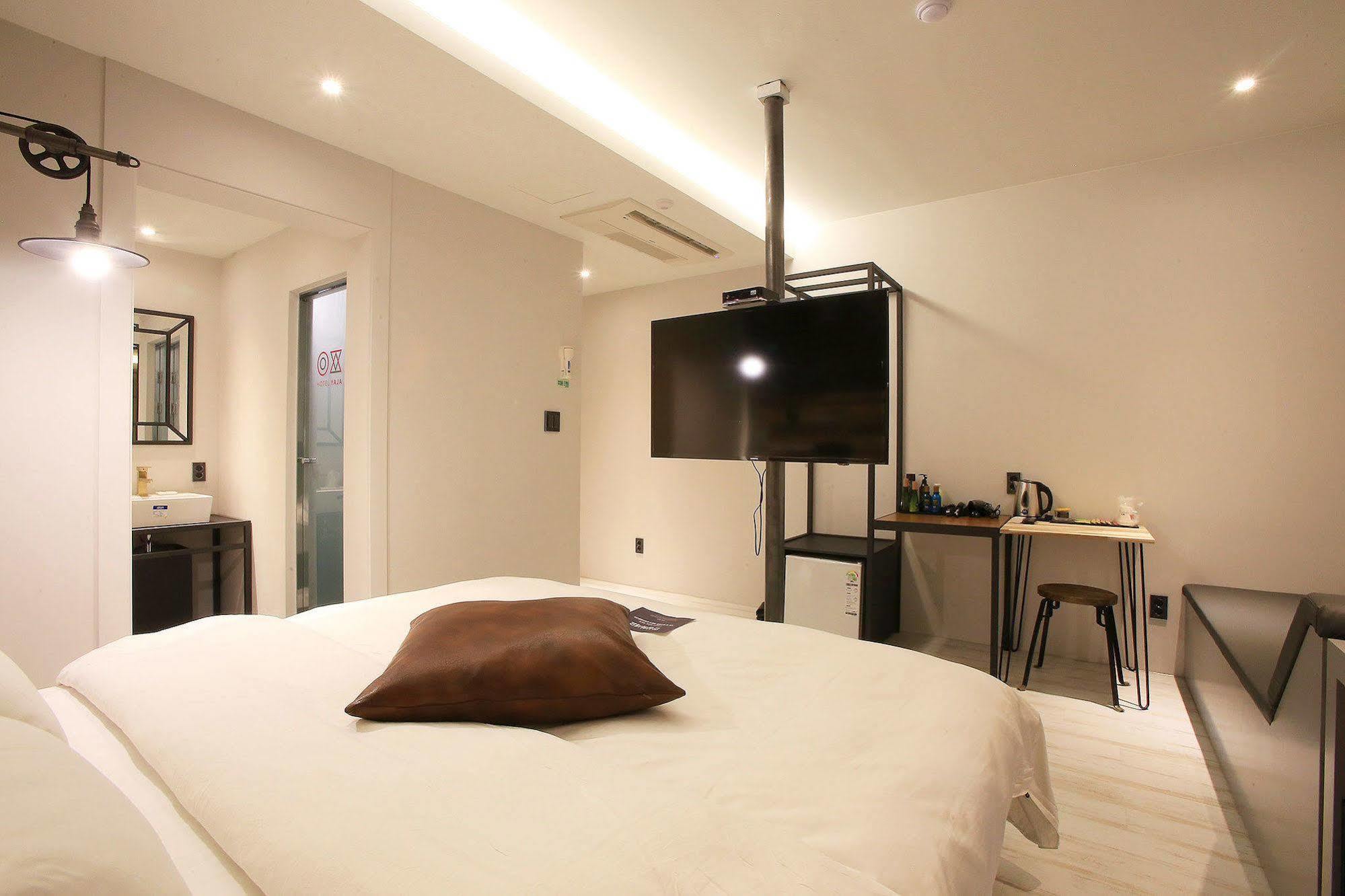 Hotel Yaja Jungwang Siheung Екстер'єр фото