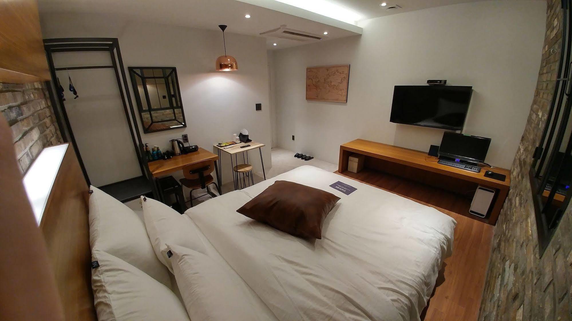 Hotel Yaja Jungwang Siheung Екстер'єр фото